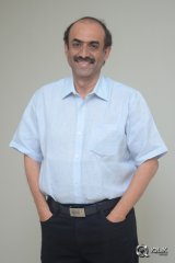 Suresh Babu Interview About Pelli Chupulu Movie